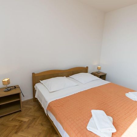 Apartments Jere Stipe Primosten Bagian luar foto