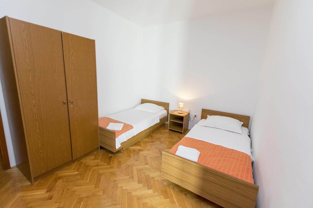 Apartments Jere Stipe Primosten Bagian luar foto